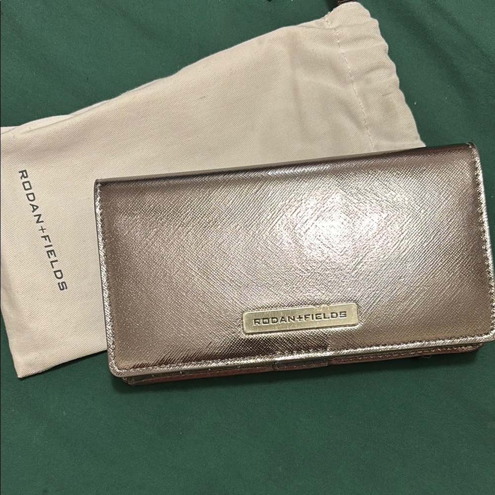 Rodan + Fields Silver Key Card Holder Sleek Design